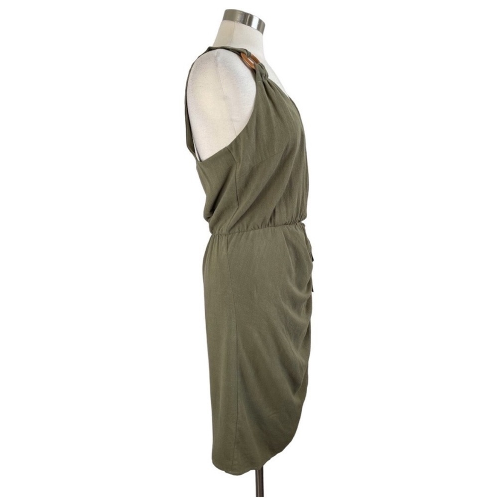 CUPSHE NWT Jeanette O-ring Wrap Tie Waist Dress
Size M - Picture 4 of 12